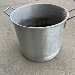 multi purpose bucket$8