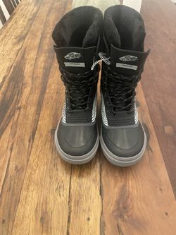 VANS MTE Standard Waterproof Snow Boots Black Size Women's 8.5 