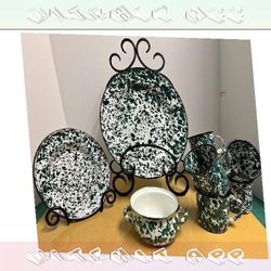 Old Style Dish Sets Classic Finds with Timeless Beauty song indicate