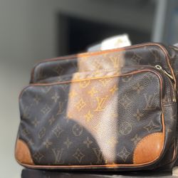 Louis Vuitton Nile  