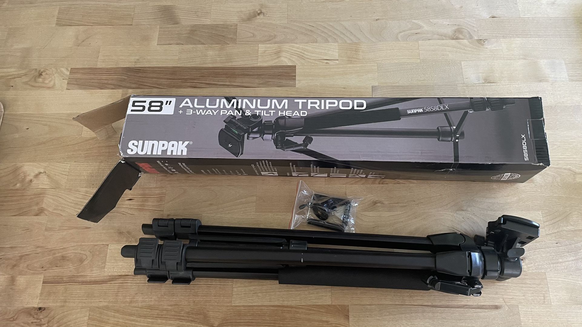 Sunpak 5858DLX Medium Duty Video Tripod
