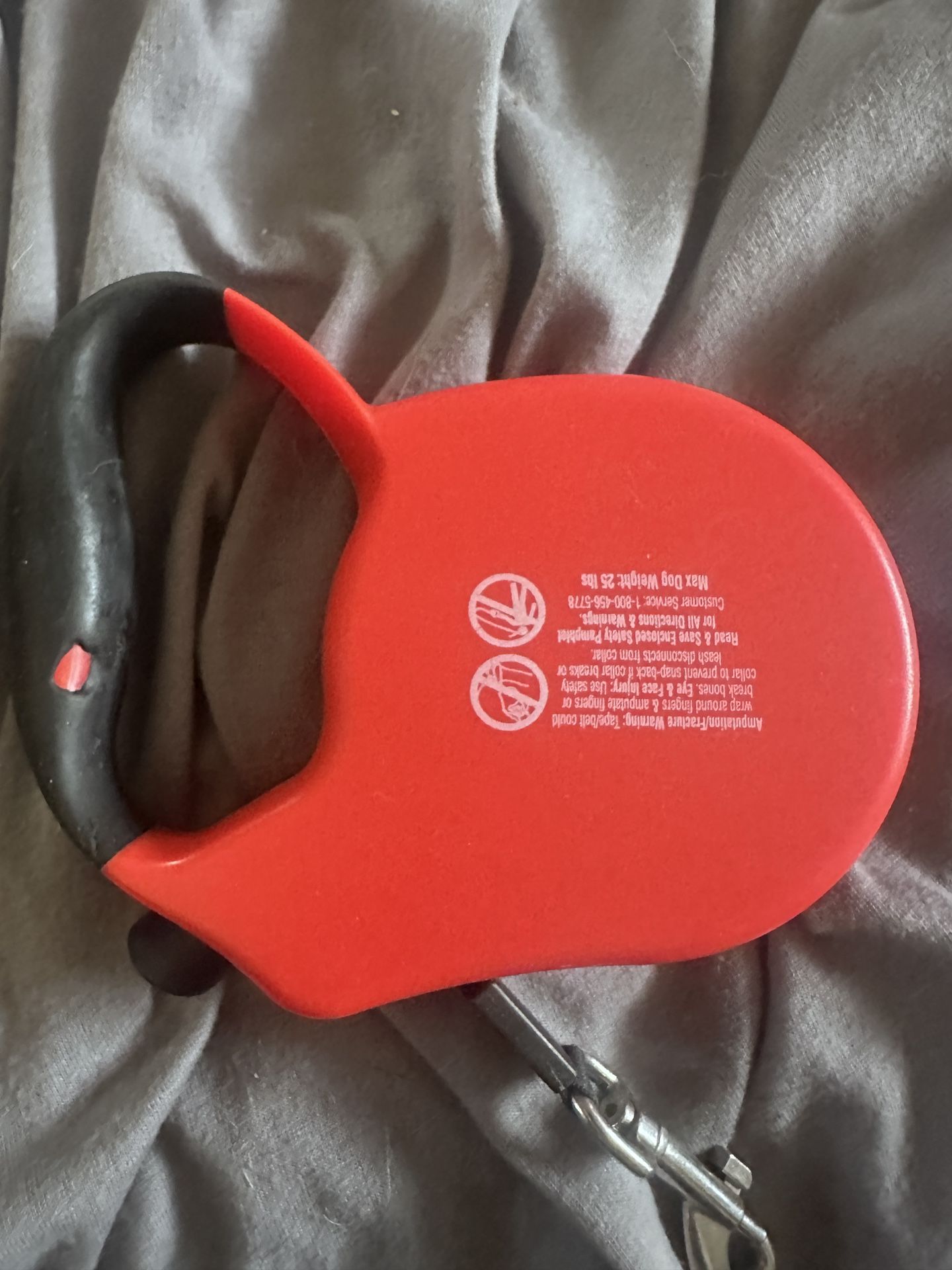 16 Foot Retractable Dog/Pet Leash With Brake