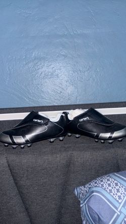 Carters toddler soccer cleats size 10T