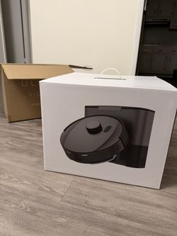 UltraVision Robot Vacuum Cleaner with Self-Emptying Station