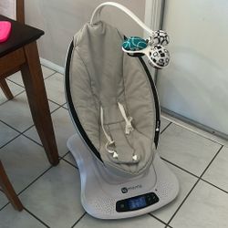 Mamaroo Baby Swing