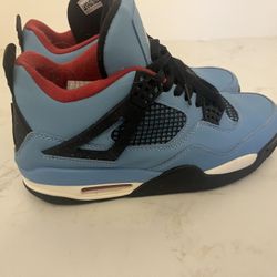 Jordan 4s Travis Scott