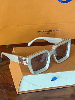 Lv sunglassesss