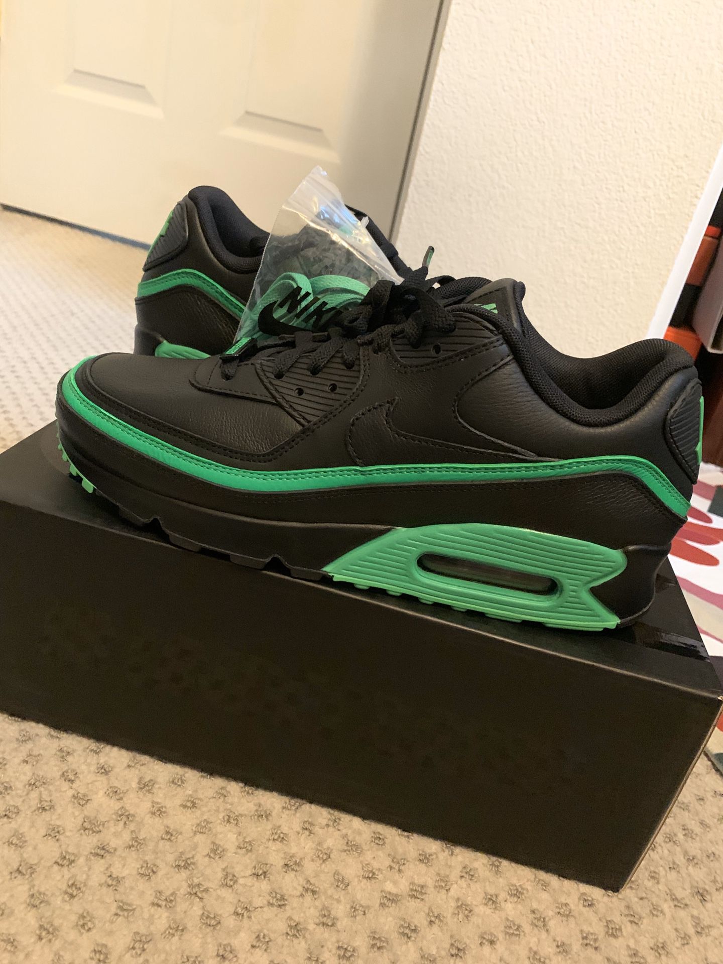 Undefeated Nike Air Max 90