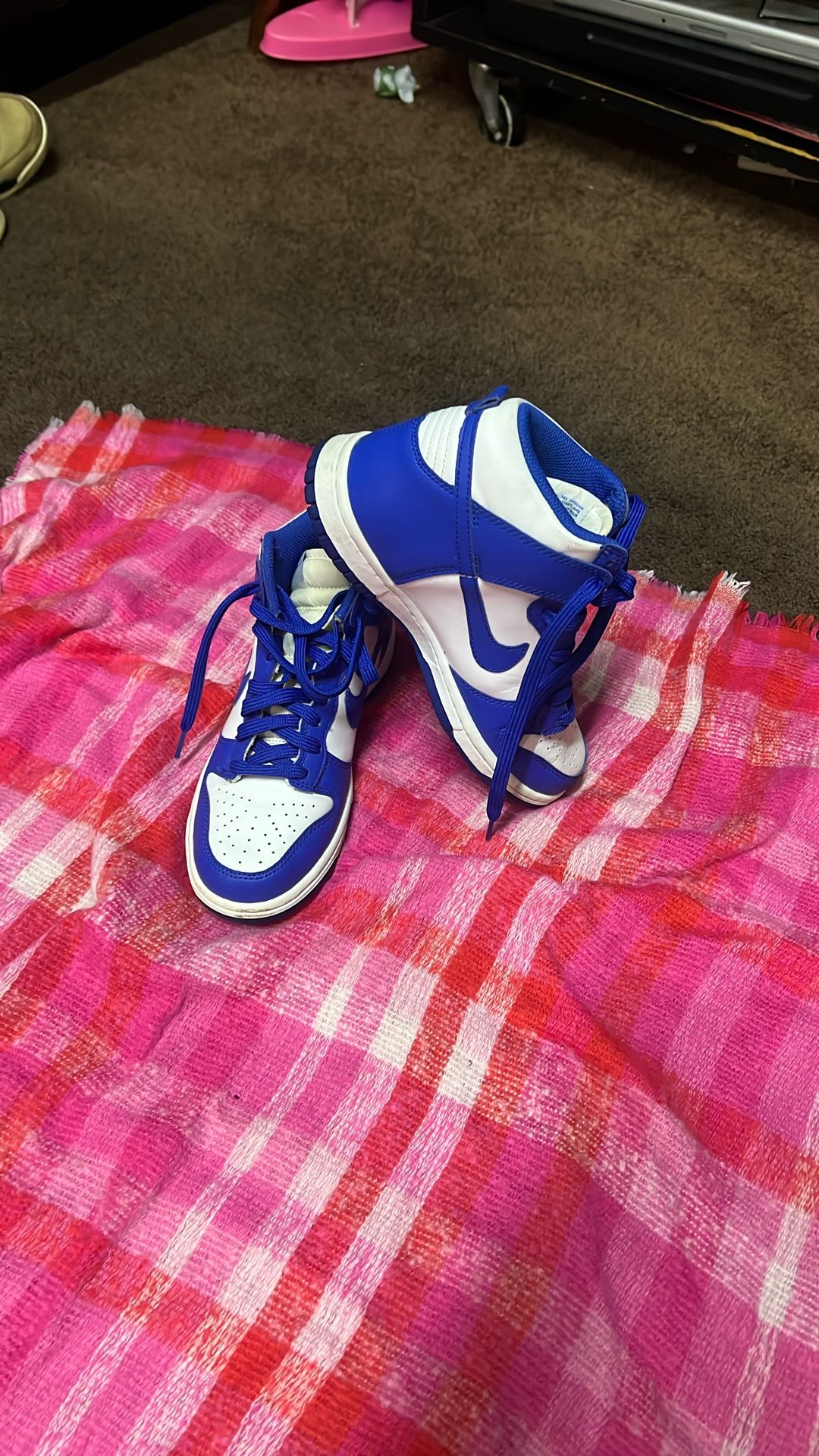 Women’s ‘Kentucky’ Nike Dunk High Retro