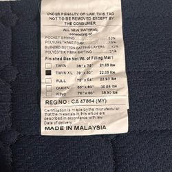 Pre-owned Twin -XL Mattress with Electronically Adjustable Bed Frame + Remote