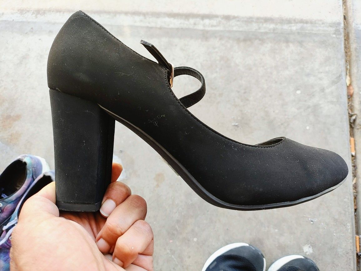 Brand New Black High Heel Dress Pumps Size 11