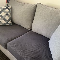 Living Spaces Jaylen 74” Sofa 