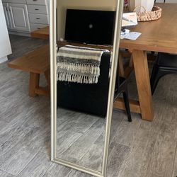 Stand Up Mirror