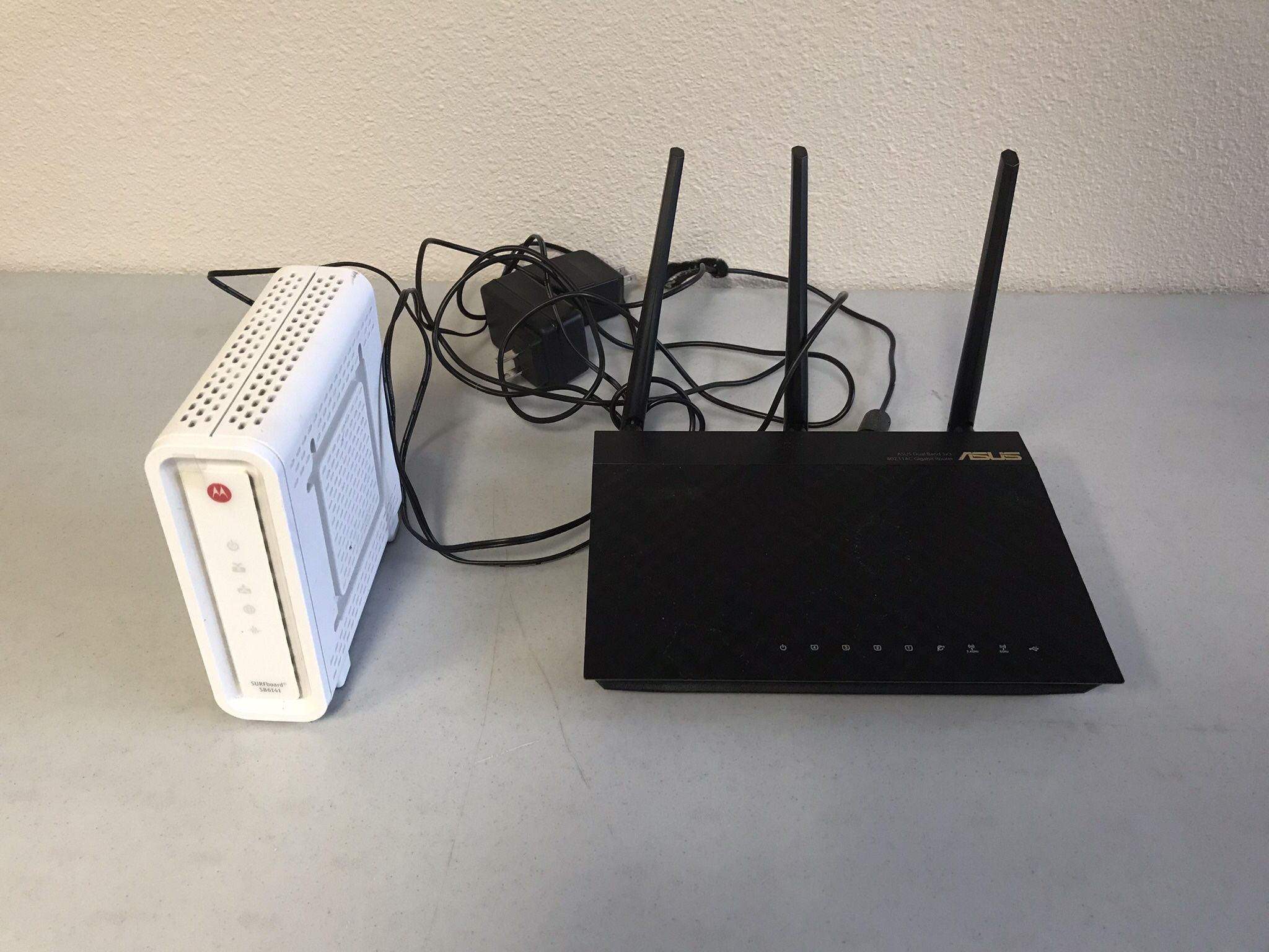 ASUS Router & Motorola Modem used with Comcast Business Internet