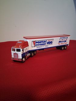 Pontiac Excitement 400 NASCAR Die-Cast Hauler 1993
