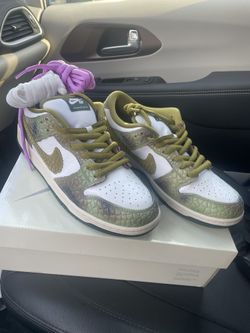 Nike SB Dunk Low Pro QS