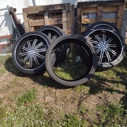 Lion Hart Tire 305/30/26