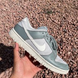 Sz 11.5 Men’s Dunk $40 FIRM NO TRADES