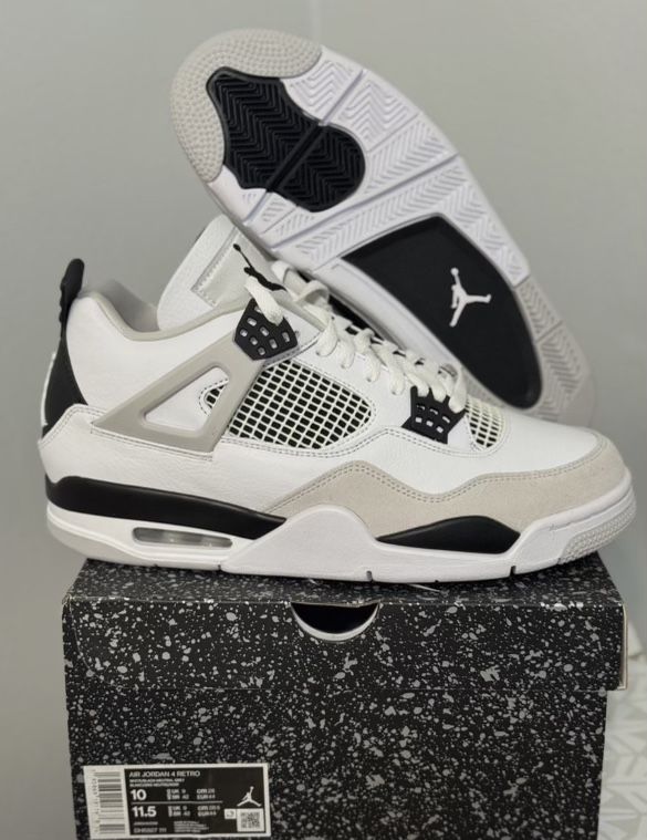 Jordan 4’s White Thunder