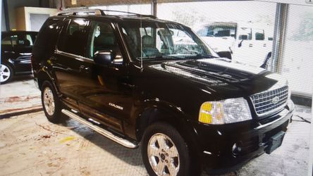 2005 Ford Explorer Limited 4WD 4dr SUV