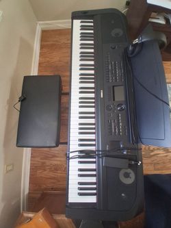 Yamaha DGX-670 Portable Grand Digital Piano