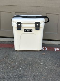 Yeti cooler size 24