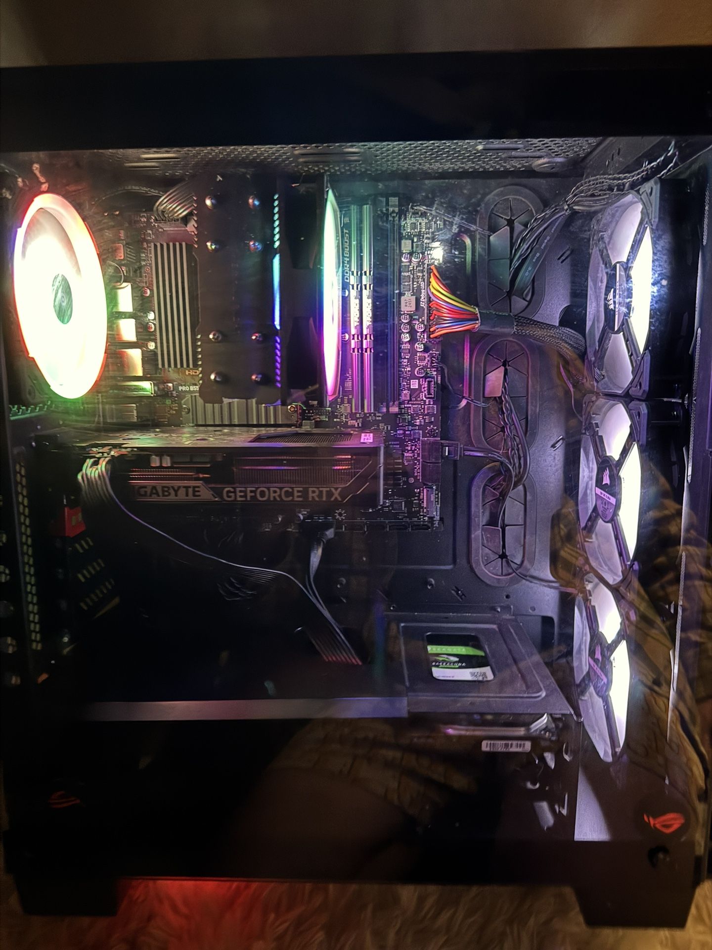 Custom Gaming PC Ryzen 5