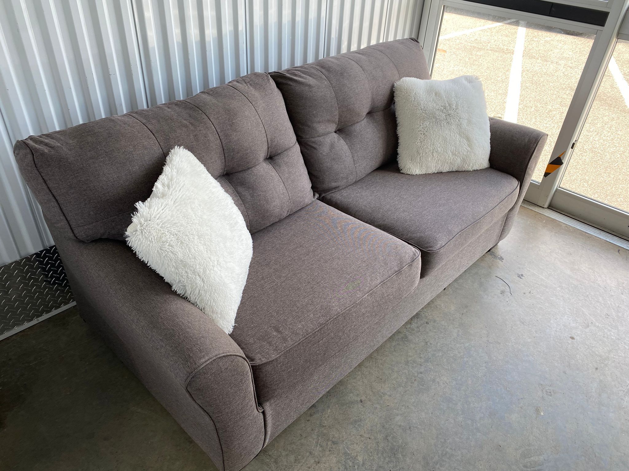 FREE DELIVERY 🚚 AND INSTALLATION - Love Seat Gray Color (Look our profile for more)