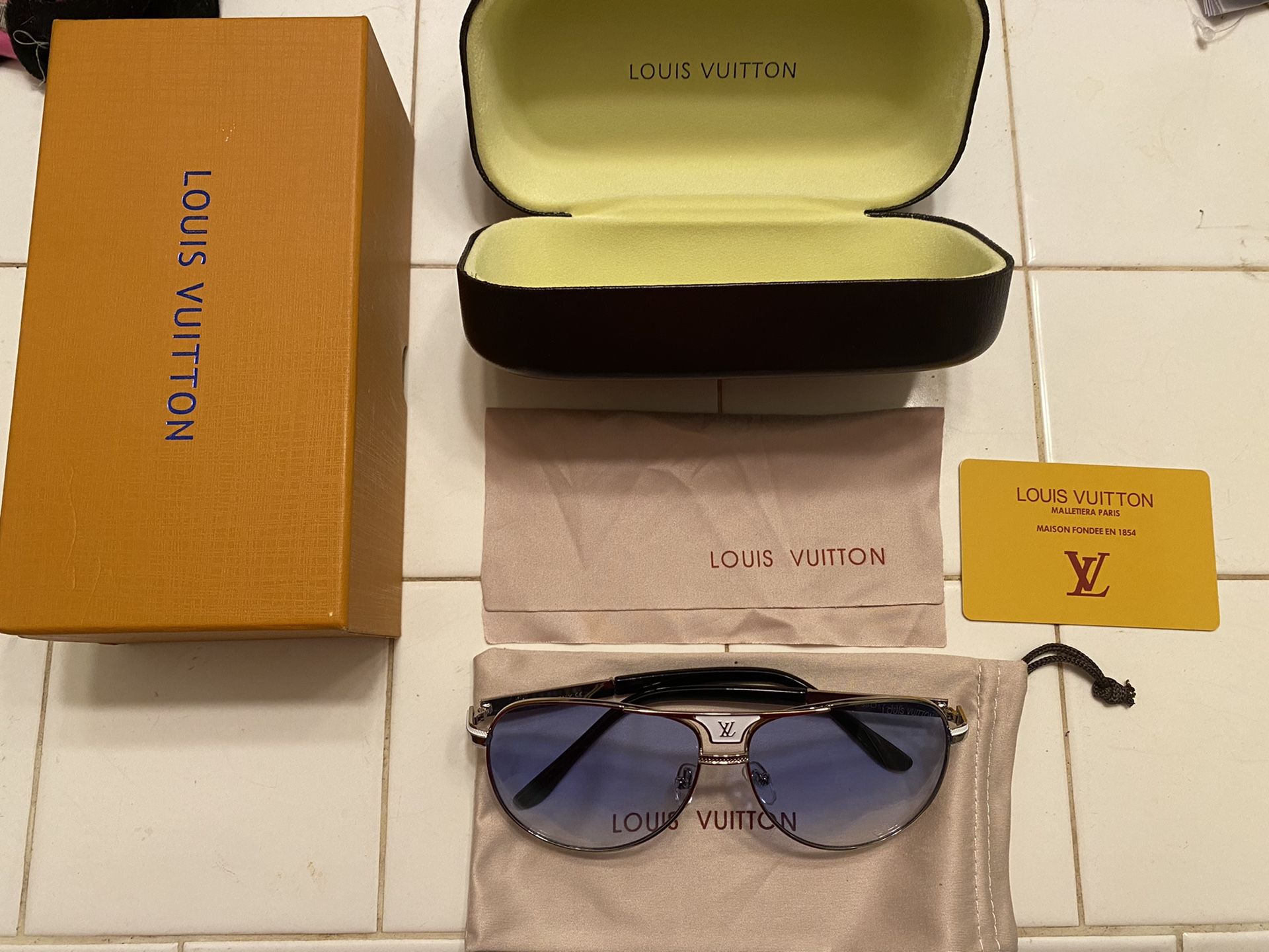 Brand New (Real/Authentic) Louis Vuitton Sunglasses “Unisex”