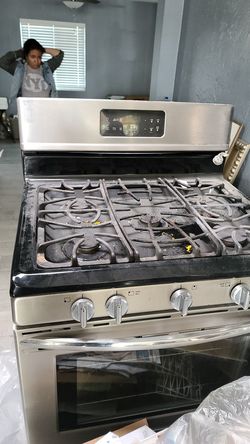 Frigidaire stove