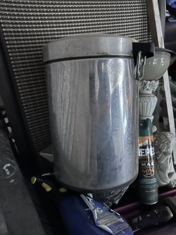 Mini Bathroom Garbage Can