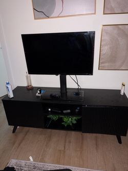 Black TV Console / Media Stand
