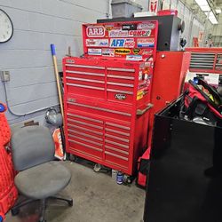 Us General 42 Inch Tool Box