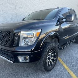2019 Nissan Titan