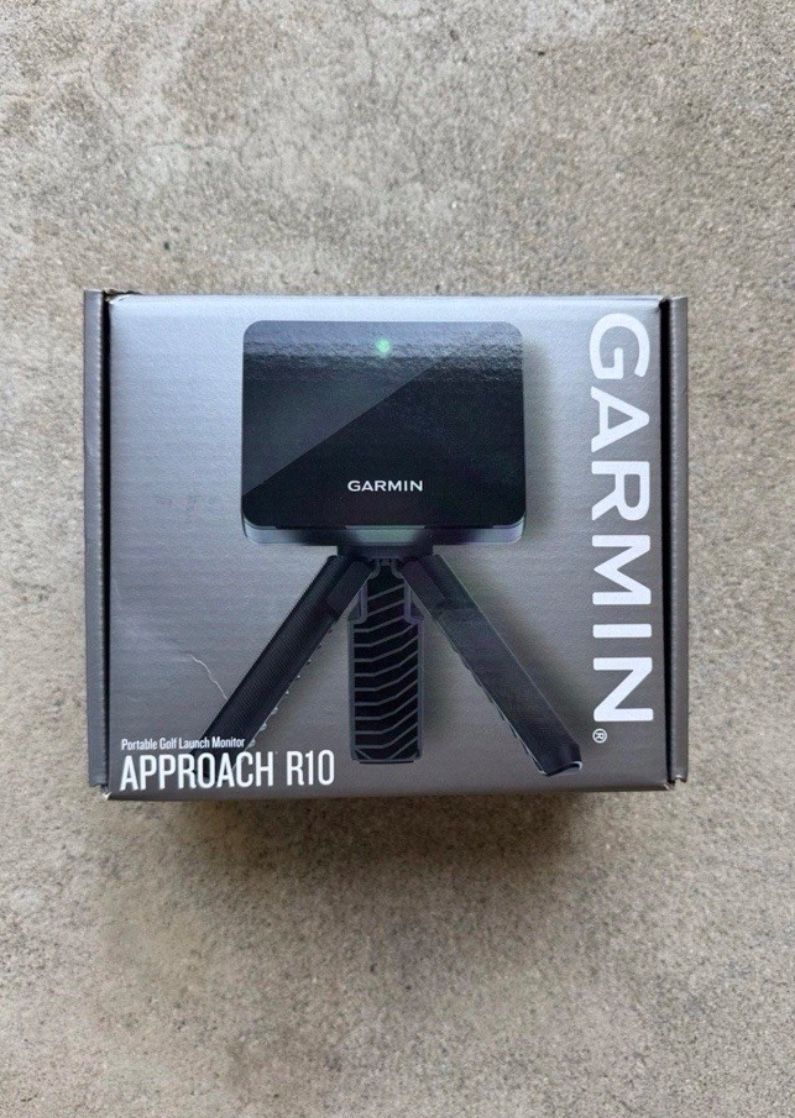 Garmin Approach R10 Portable Golf Launcher Monitor