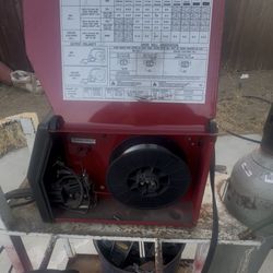 3200 Lincoln Welding Machine