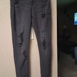 Vendo bonito pantalon  Levi's  size 16 de jovencita