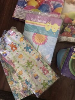 Easter egg decorating kit,gift bags all new Thumbnail