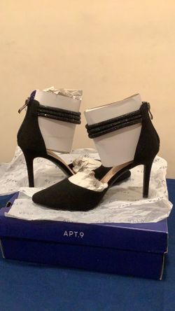 Size 9 Black memory foam high heels