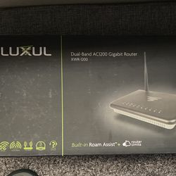 Luxul  Dual Band Ac1200 Router