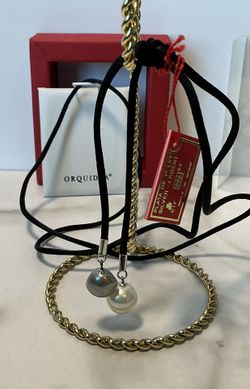 Orquidea Lariat Necklace w/White & Grey Majorica Pearls. Black Silk Cord. NIB