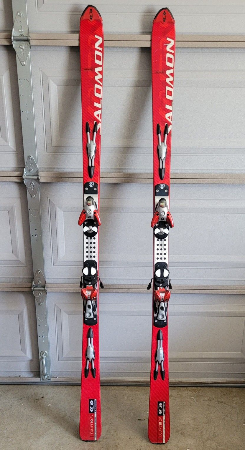 SKIS SALOMON 💥ON SALE 💥 FOR 👉 $69 👈 SE HABLA ESPAÑOL 