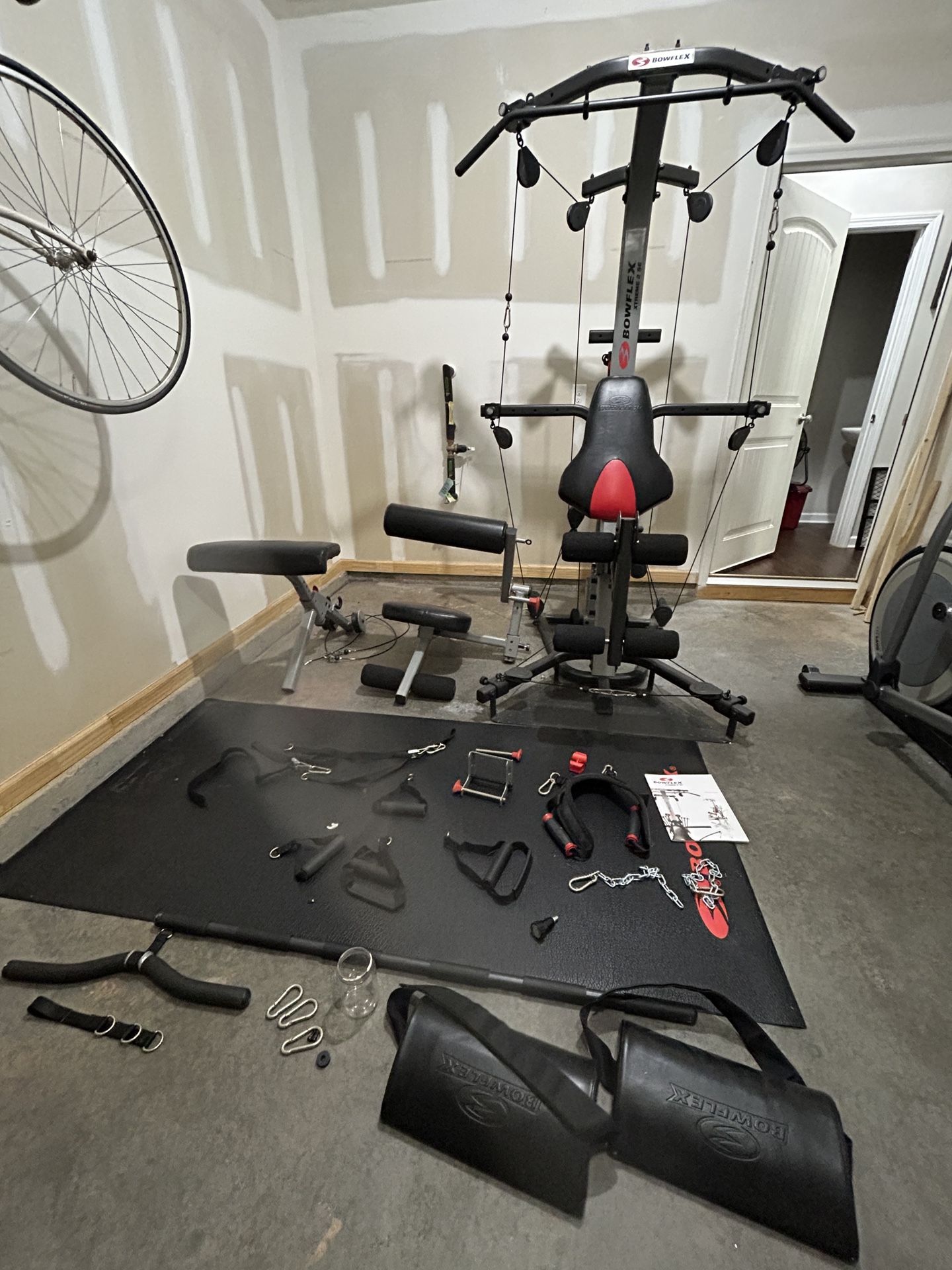 BowFlex Xtreme 2 SE Home Gym Ab Crunch Preacher Curl Attachments for Sale in Simpsonville SC OfferUp