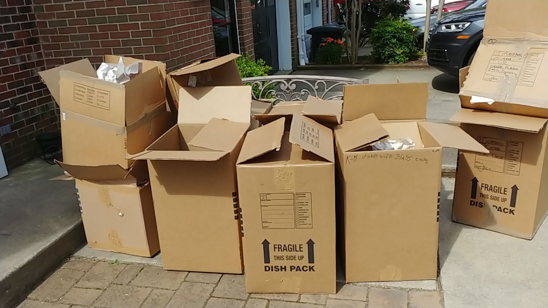 Free moving boxes