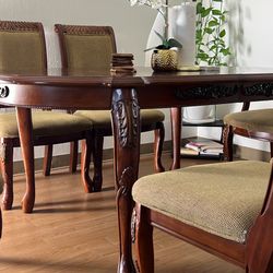 Dining table with 6 chairs