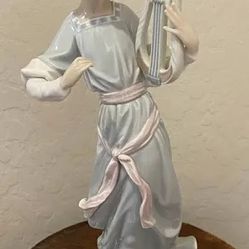 Lladro Figurine Angel with Lyre