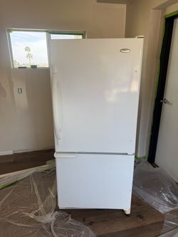 Whirlpool Fridge/Bottom Freezer