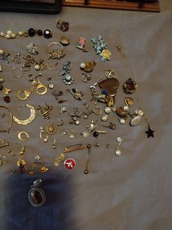 Jewelry boxes and jewelry
