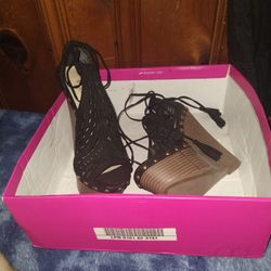 New In Box Wedges With Tassel Ankle Straps Size 7.5