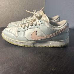 Nike Dunk Low Barely Green
